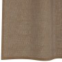 Hellbrauner Voile Fenstervorhang aus Polyester. Halbtransparentes Gewebe mit feiner Struktur.
