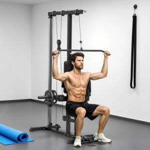 Schwarze SPORTNOW Kraftstation mit Mann beim Training. Ideal für Fitness zu Hause.