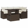 Braunes 5-tlg. vidaXL Garten-Sofa-Set aus Poly Rattan mit Tisch und cremefarbenen Kissen.
