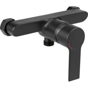 Schwarze, matte Einhebel-Duscharmatur Bisenzio für die Aufputzmontage.