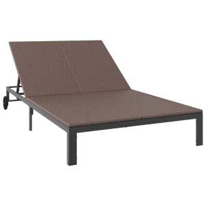 Braune Doppel-Sonnenliege aus Rattan mit Rädern und verstellbarer Rückenlehne.