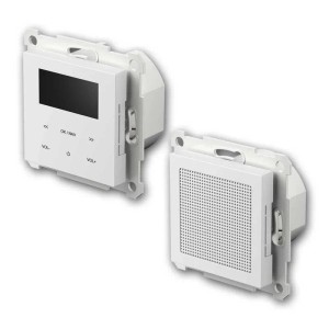 Weißes TEM LOGIQ Unterputz DAB Radio mit OLED-Display und passendem Lautsprecher aus Kunststoff.