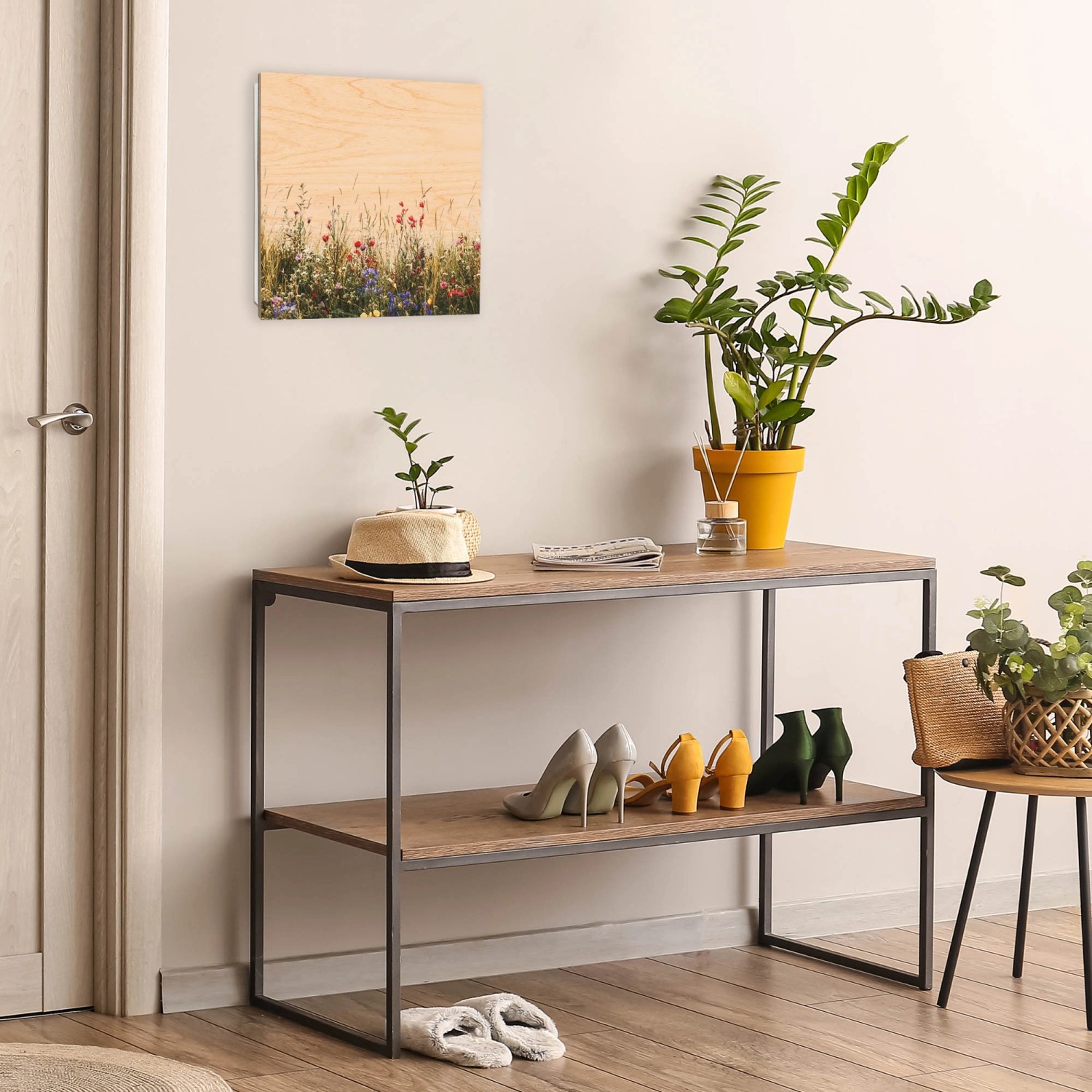 Banjado Schlüsselbox mit Blumenwiese, 30x30cm, für 50 Schlüssel. Schlüsselkasten aus Holz, weiß.