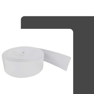 Weißes Dalsys Fugenband aus Weich-PVC, 60mm breit, gerollt. Dichtband für Bauabdichtungen gegen Feuchtigkeit.