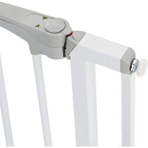 Detailaufnahme: Abus Tür- und Treppengitter Finn JC9330 aus Metall, Kindersicherung.