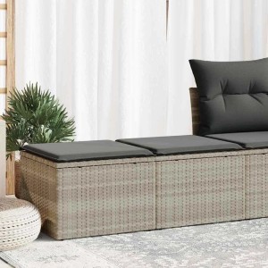 Hellgraue 2-Tlg. vidaXL Garten-Sofagarnitur aus Rattan mit grauen Kissen.
