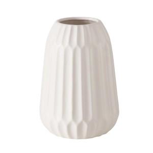 Beige-weiße Boltze Home Vase Cucita, Ø 15 cm, aus Keramik mit gerillter Oberfläche.