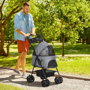Grauer PawHut Hundewagen mit Mann im Park. Transportbox mit Dach und Rädern für Kleintiere.