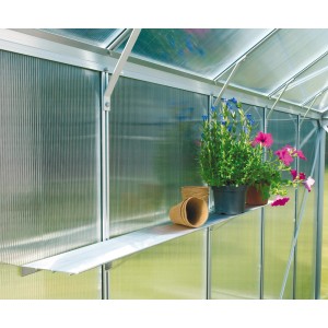 Aluminium Regal 122 cm im Gewächshaus mit Pflanzen und Töpfen. Zubehör zur einfachen Montage.