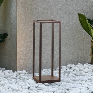Moderne Lucande LED Außenleuchte Thorvid in Schwarz aus Aluminium, 50cm hoch.