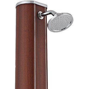 Gre Solardusche aus Aluminium in Holzoptik mit rundem Duschkopf.