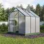 Vitavia Gewächshaus Planet 3800 mit Hohlkammerplatten (HKP) im Garten.