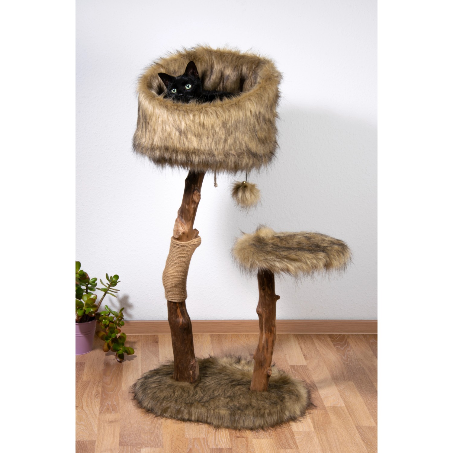 Dobar Design Katzenmöbel Sunny mit Katze im Katzenhaus, Kratzbaum mit Liegeflächen und Spielball.