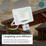 Weißer LUXULA LED Strahler 30W mit Bewegungsmelder für Außen, warmweißes Licht.