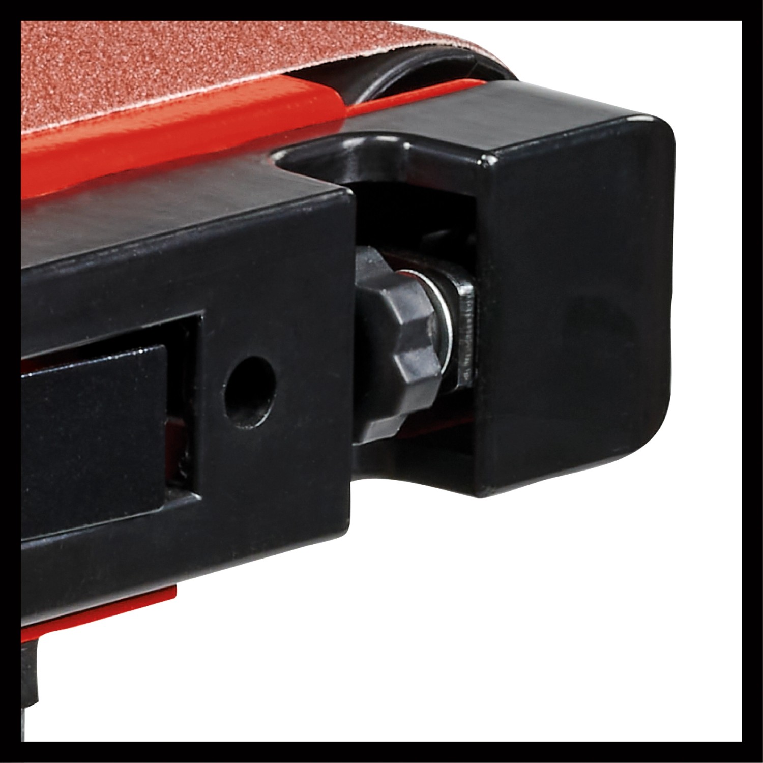 Detailaufnahme: Einhell TC-US 380 Stand-Band-Tellerschleifer, Schleifbandzentrierung.