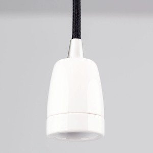 Weiße Orion Lightstyle Keramikfassung E27 für Lampen und Leuchten.