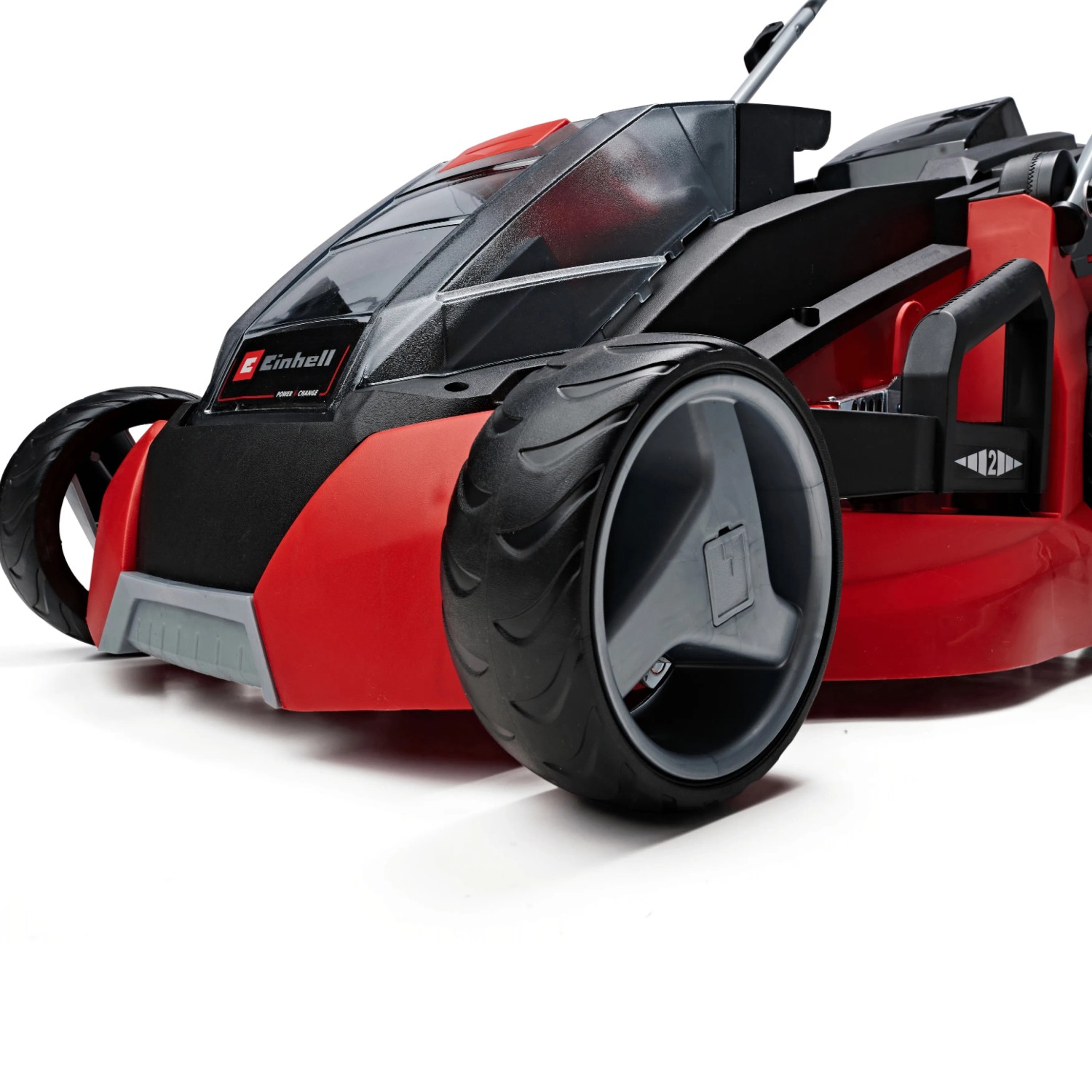 Einhell Akku-Rasenmäher GE-CM 43 Li, rot/schwarz, mit großem Rad und Fangkorb.