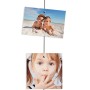 Artiteq Picture Mouse Aufhängesystem mit zwei Fotos an Stahldraht und Bilderschiene.