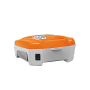 Stihl Schnellladegerät AL 501 in Orange-Grau. Kompaktes Ladegerät für Elektrowerkzeug-Akkus mit Wandbefestigung.