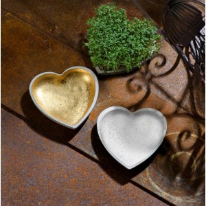 Glorex Creative-Beton Set: Herzförmige Betongefäße, eins goldfarben, eins grau, zur Dekoration.