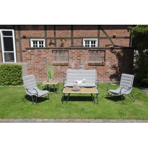 Natur24 Lounge-Tisch Charité aus Aluminium und Teakholz mit Sitzmöbeln im Garten.