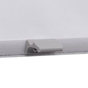 Detailaufnahme: Weißes Verdunkelungsrollo vidaXL, Teil des Fensterrollosystems.