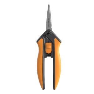 Fiskars Gartenschere Microtip SP130, orange/schwarz, für feine Schnitte und präzises Trimmen im Garten.