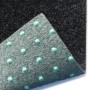 Nahaufnahme: Primaflor Rasenteppich Comfort, anthrazit, mit Noppenstruktur für Drainage.