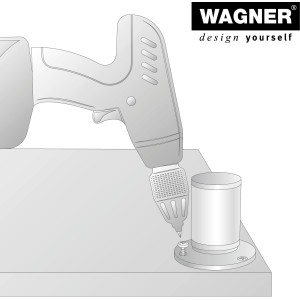 Montage eines schwarzen, justierbaren Wagner Möbelfußes (Ø 5 cm) mit einem Akkuschrauber.