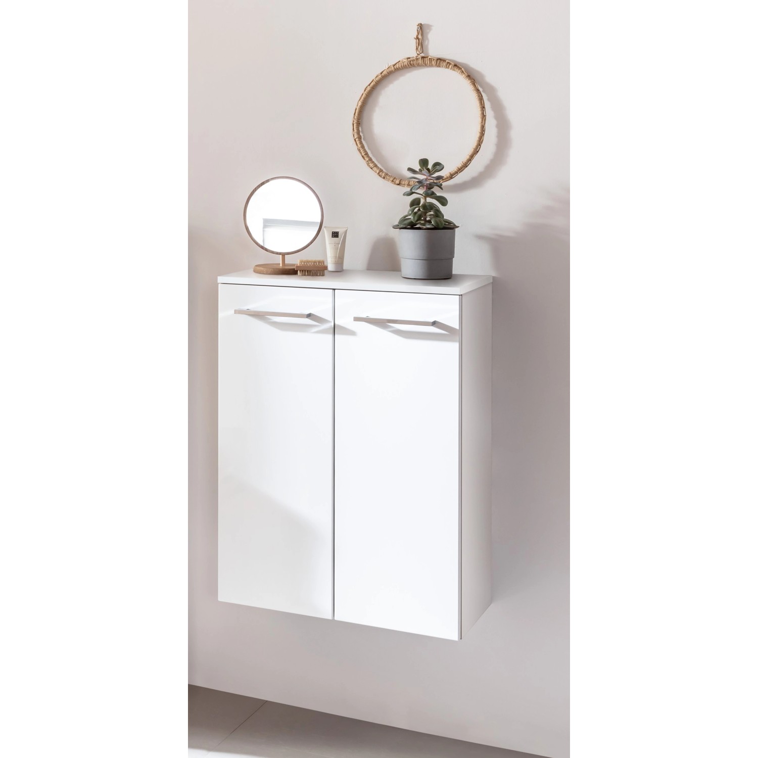 Fackelmann LED-Spiegelschrank Verona, 80 cm, Nussbaum Dekor, mit 2 Türen.