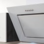 Detailaufnahme: Weiße Dunstabzugshaube der Respekta Premium Winkelküche mit Eiche Grau Schrank.