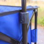 Detailansicht: Blauer, faltbarer Axi Bollerwagen AB110 mit schwarzem Gestell.