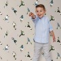 ESTAhome Fußball Tapete in Beige/Grün mit Kind. Dekorative Vliestapete für Kinderzimmer.