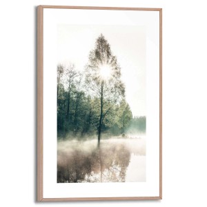 Gerahmtes Bild: Sonne durch Bäume im grünen Wald, 30x20 cm. Natur-Wandbild für Wohnzimmer.
