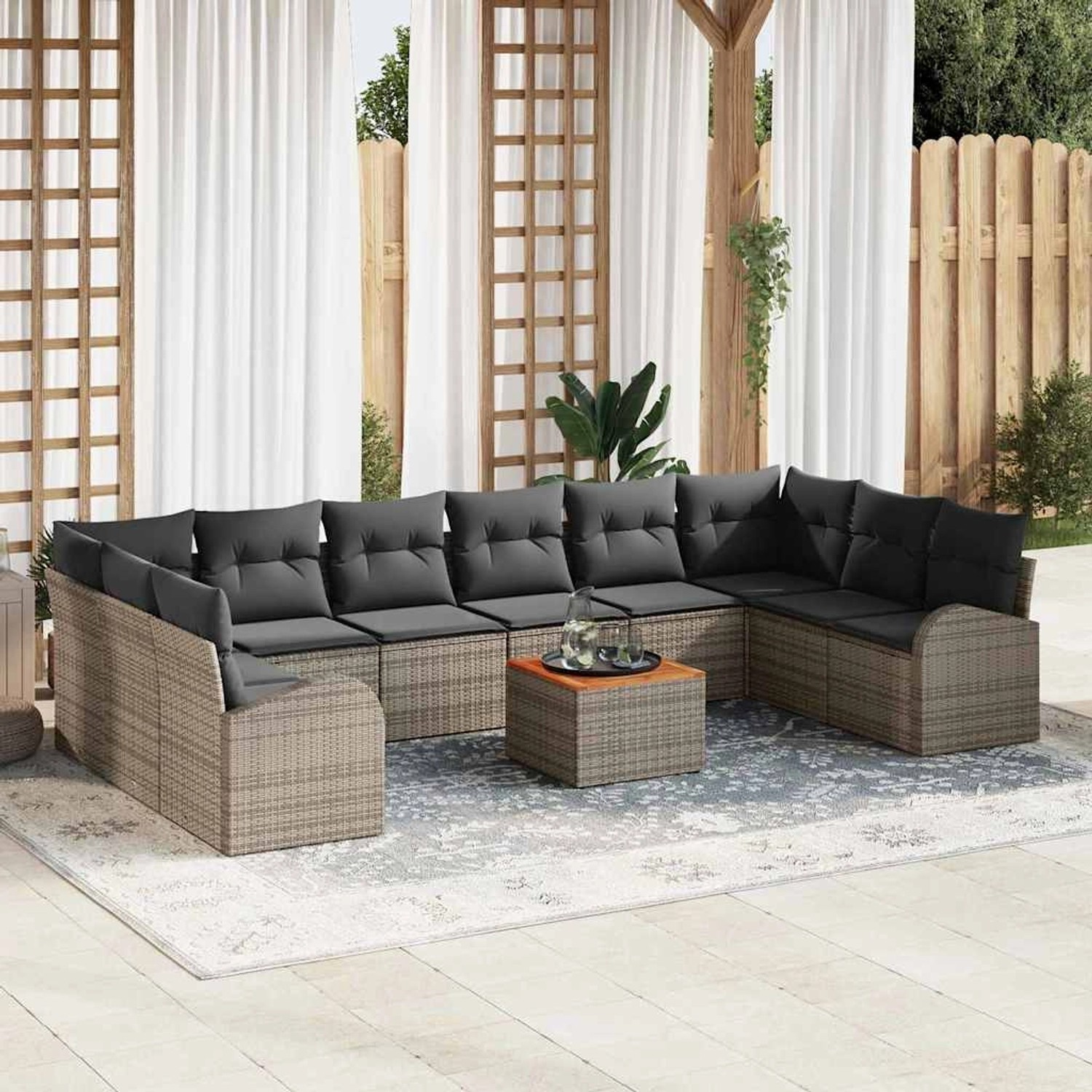 Graues 11-teiliges vidaXL Garten-Sofa-Set aus Poly Rattan mit Kissen.