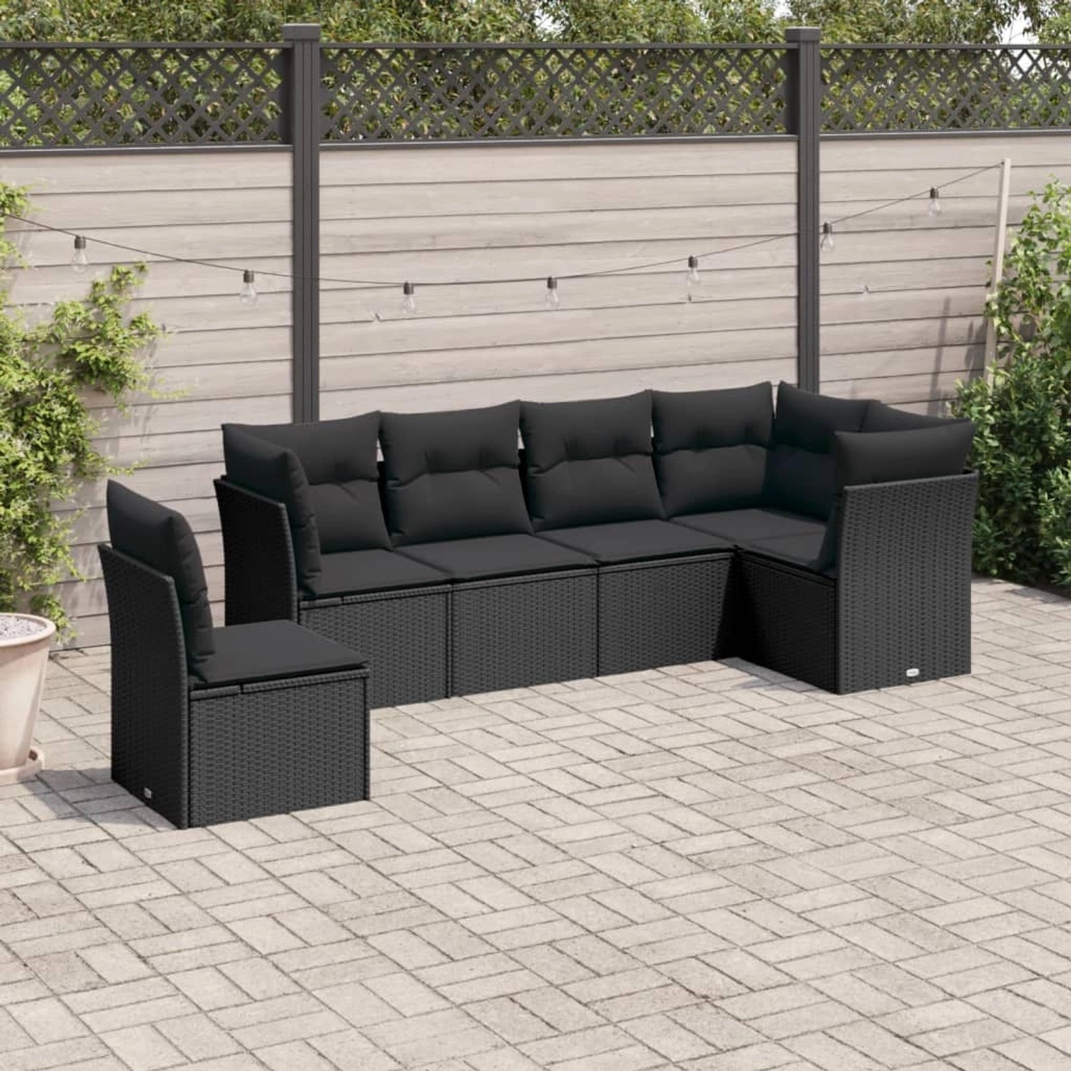 Schwarze 6-tlg. vidaXL Garten-Sofagarnitur aus Poly Rattan mit Kissen.