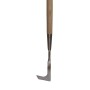 Kent & Stowe Fugenkratzer mit Langstiel (159 cm) für komfortables, aufrechtes Arbeiten im Garten.