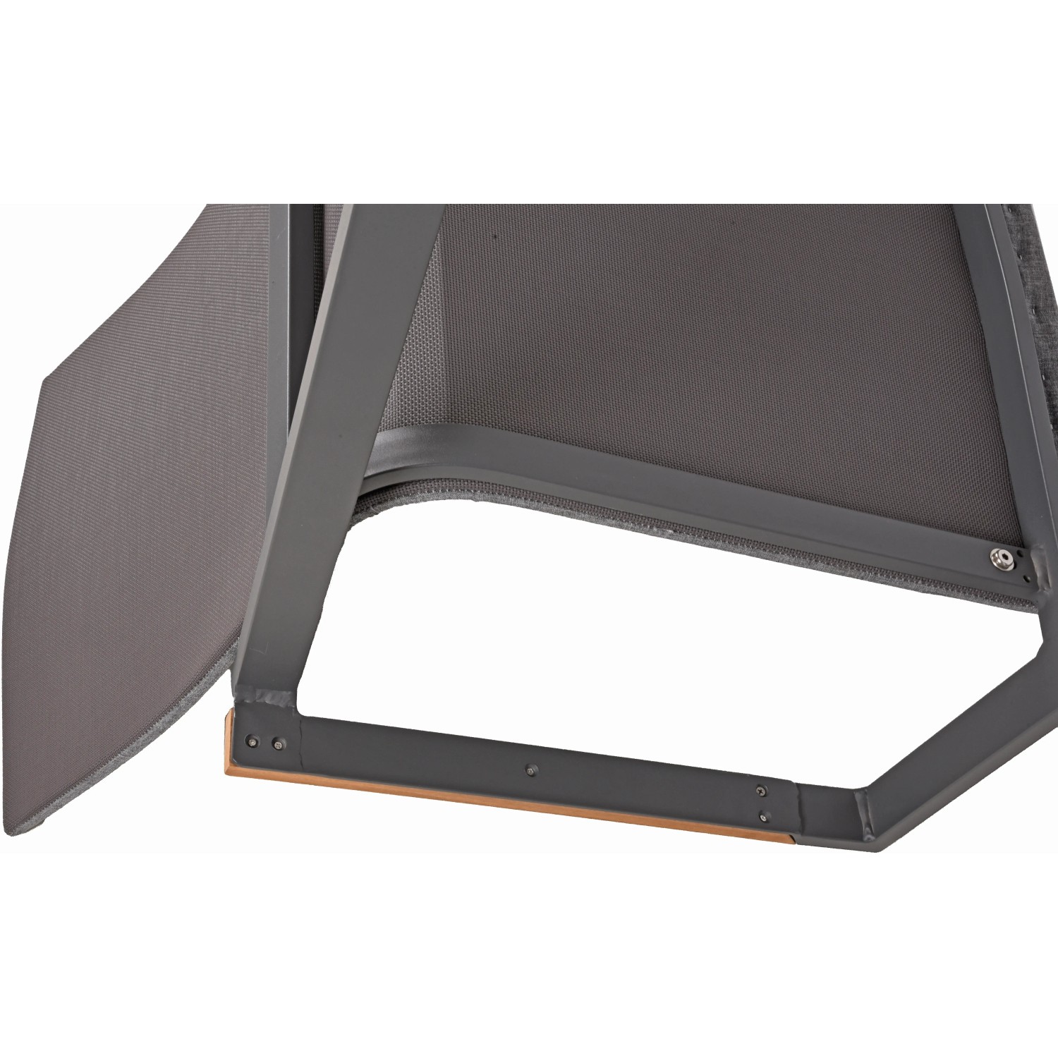 Detailansicht Stapelstuhl Davina 2er-Set Anthrazit: Aluminiumrahmen, Teakholz-Akzente, wetterfest.