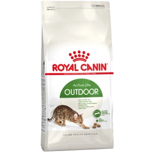 Royal Canin Outdoor Katzenfutter, Trockenfutter für aktive Freigänger Katzen, 4kg Packung.