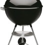 Schwarzer Weber Holzkohle-Kugelgrill Bar-B-Kettle Ø 57 cm mit Deckel und Rädern.