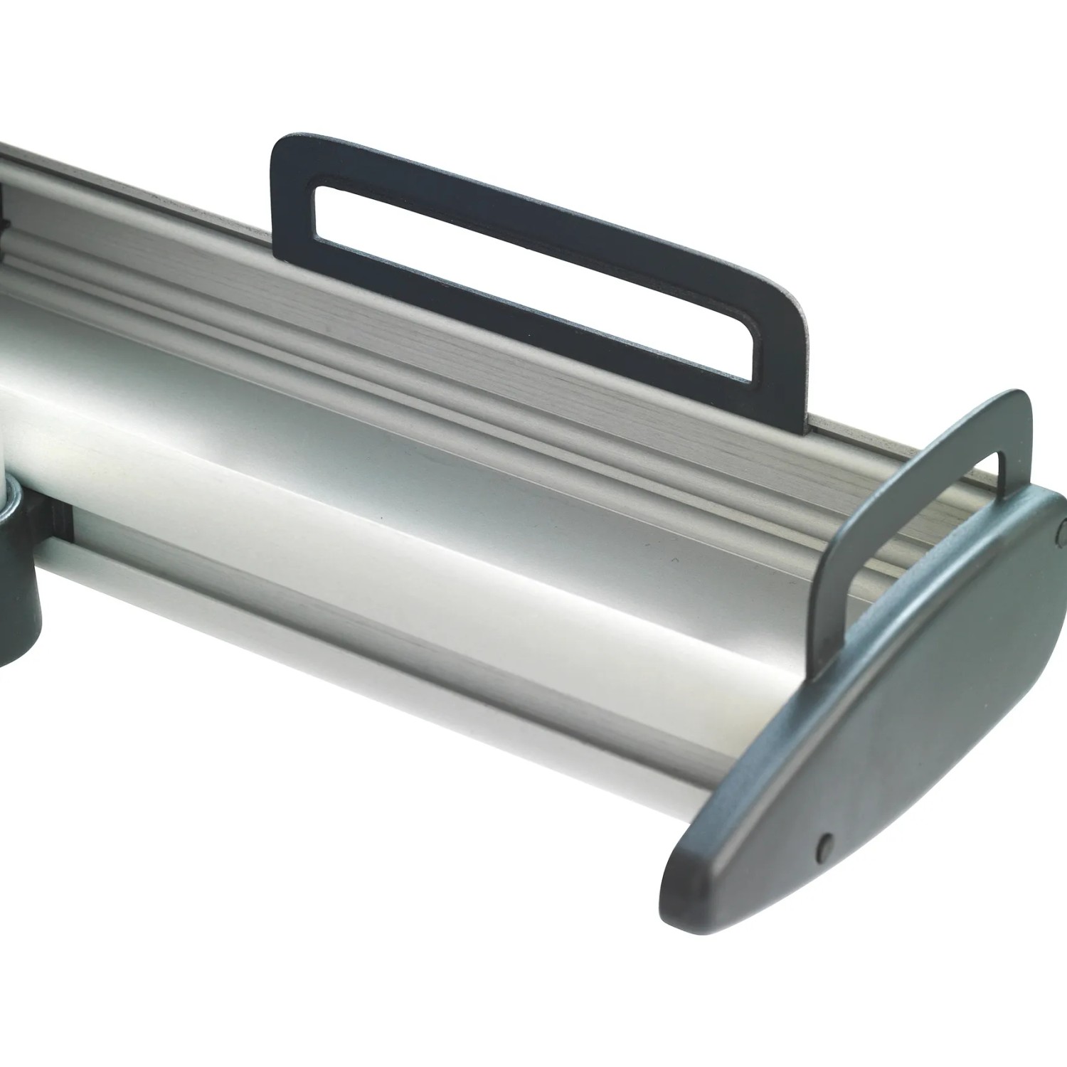 Detailaufnahme: Wenko Teleskop Duschregal Line aus Aluminium mit Ablagen und Griffen.