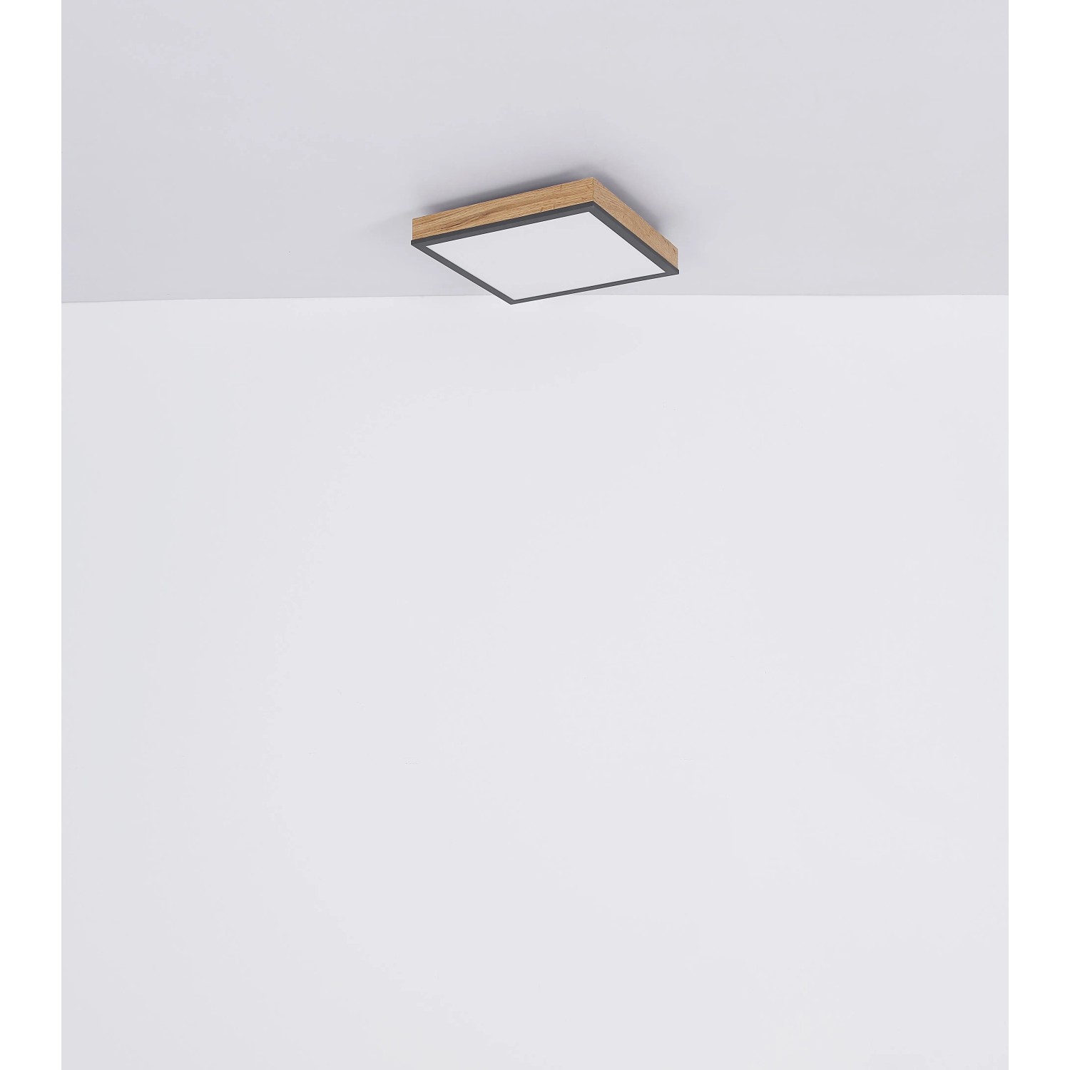 Quadratische LED-Deckenleuchte Doro in Graphit/Holzoptik, dimmbar und mit Fernbedienung.