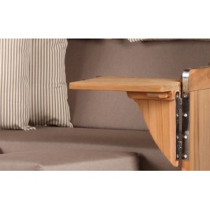 Detailaufnahme: Ausklappbarer Teak-Tisch am GarWoh Strandkorb Rantum.