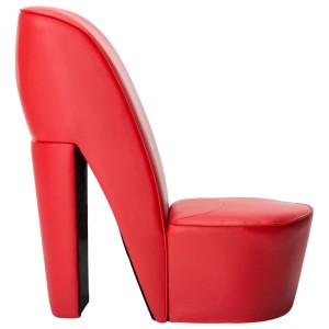 Roter Stuhl in Form eines High Heels aus Kunstleder, extravagantes Design.