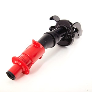 BW Ausgießer für Kraftstoffkanister, Metall, schwarz/rot, mit Tropfschutz. Passend für 5/10/20 Liter Kanister.