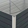 Anthrazitfarbenes Hochbeet aus verzinktem Stahl. Detailansicht der geriffelten Innenseite und Sicherheitskante.