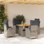 5-teilige Garten-Essgruppe aus grauem Poly Rattan mit Kissen.