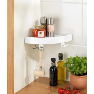 Weiße Allstar Klemm-Fix Eckablage aus ABS-Kunststoff im Badezimmer mit Deko.