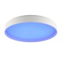 Weiße, runde LED-Deckenleuchte Mona (Ø 49cm) mit RGB- und CCT-Funktion für individuelle Lichtstimmungen.