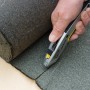 Stanley FatMax 2in1 Messer schneidet Dachpappe. Vielseitiges Cuttermesser für Handwerker.